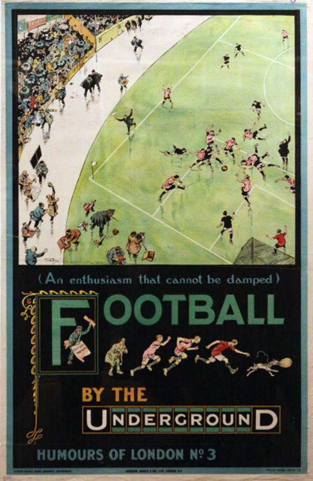 Ein Vintage-Plakat, das ein Fußballspiel bewirbt, mit der Aufschrift "Fußball in der U-Bahn - Londoner Humor Nr. 3", zeigt eine Zuschauermenge im Stadion.