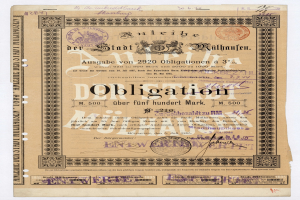 Altes deutsches Wertpapier mit Text und Stempeln auf einem weißen Hintergrund, das eine finanzielle Verpflichtung anzeigt.