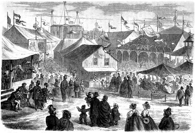 Eine Schwarz-Weiß-Zeichnung eines lebhaften viktorianischen Karnevals in London, England, mit einer Menge Menschen, Zelten, Gebäuden, Fahnen und Stangen unter einem Himmel.