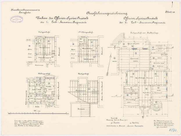Schwarzes und weißes architektonisches Grundrissbild des ehemaligen Bundeskanzleramts in der Bundesrepublik Deutschland, das detaillierte Layout und TextAnnotation zeigt.